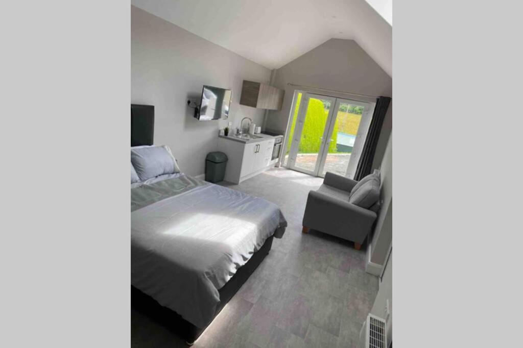 באליקאסל The Forest Chalet - Stunning Studio Apartment מראה חיצוני תמונה
